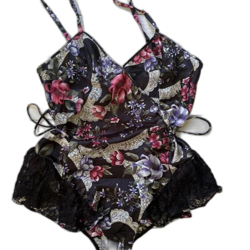 Vintage Gold Label Victoria’s Secret Floral Bodysuit with Lace Waist Detail
